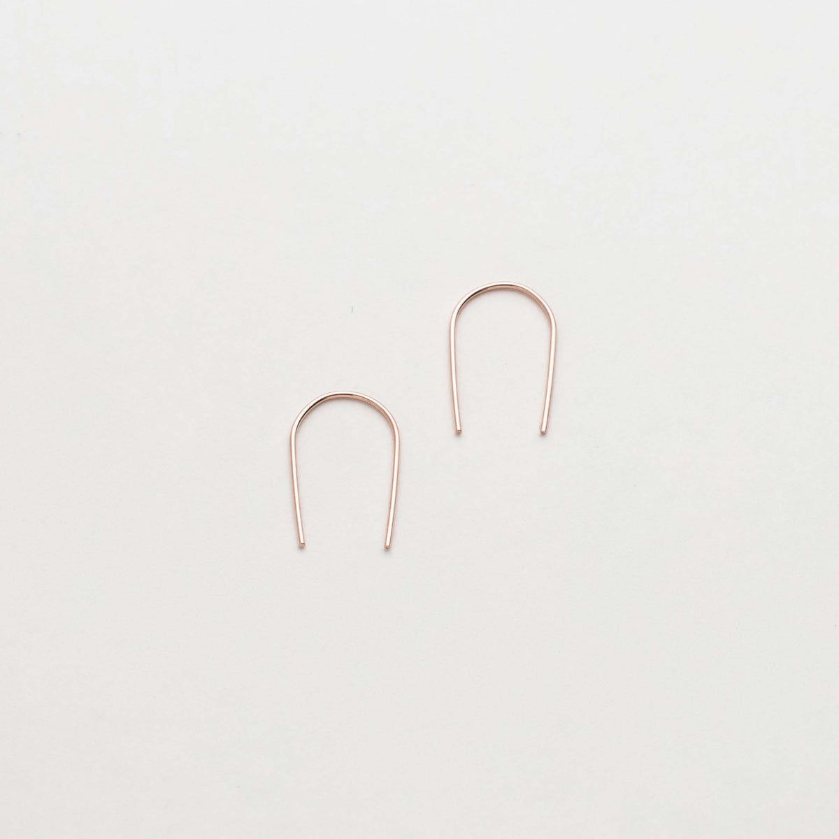 Simple Horseshoe Threader Earrings