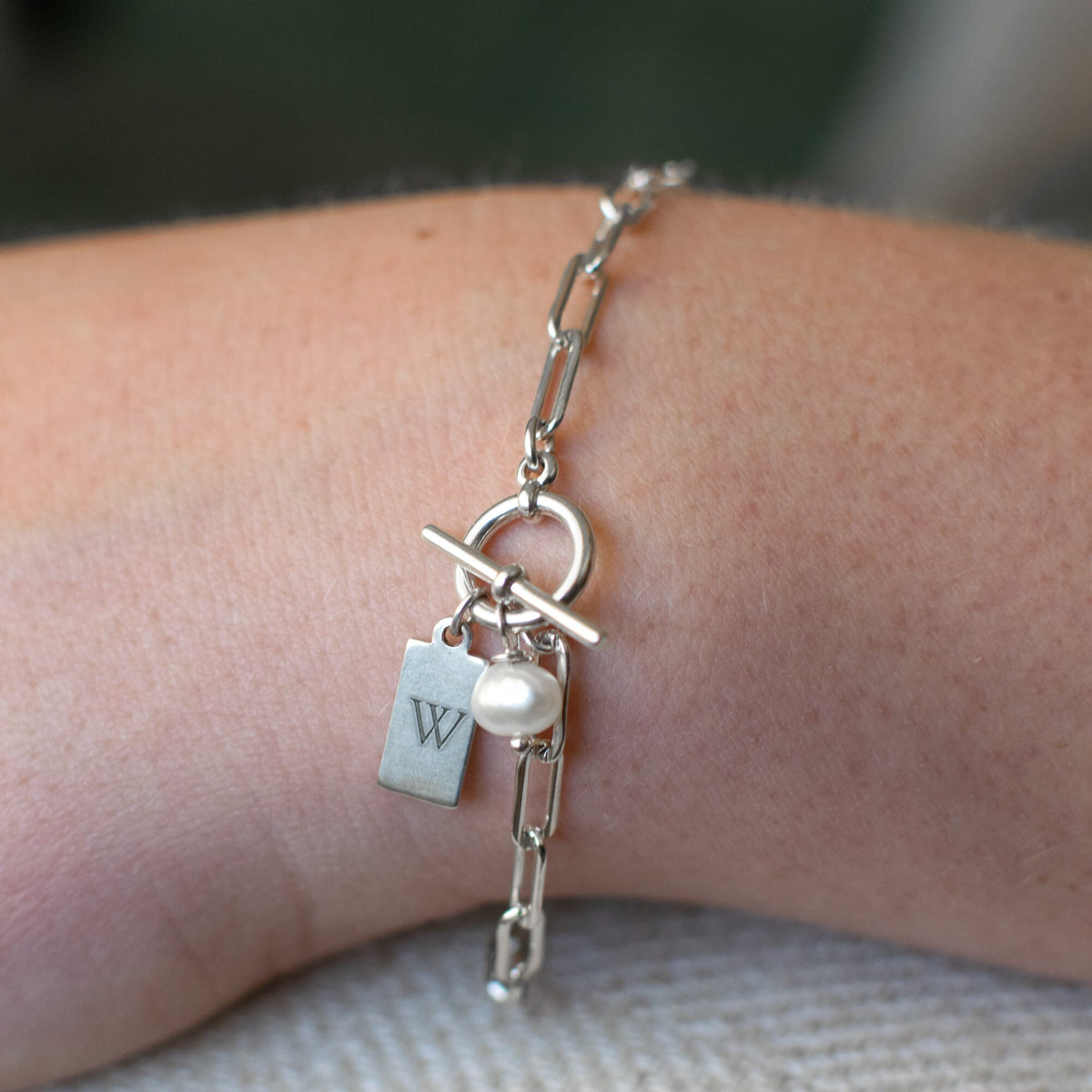 Personalized Sterling Silver Mini Tag and Pearl Bracelet - Bold Link Paperclip Bracelet with Toggle Closure