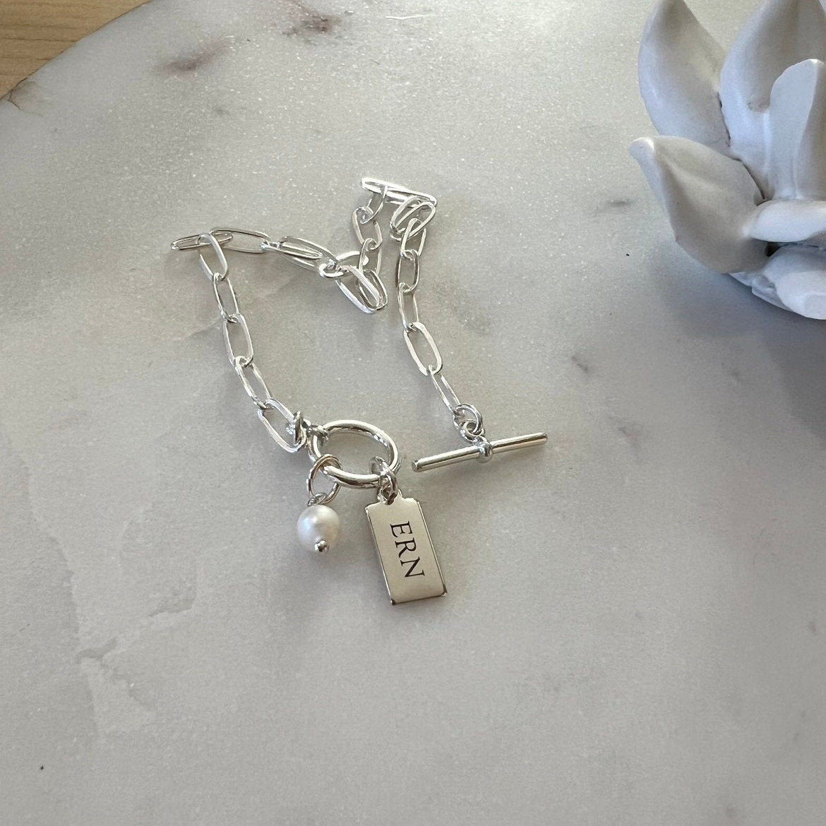 Personalized Sterling Silver Mini Tag and Pearl Bracelet - Bold Link Paperclip Bracelet with Toggle Closure